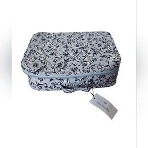 Vera Bradley Perennials Gray Deluxe Travel Organizer Quilted Cotton Fabric NWT
